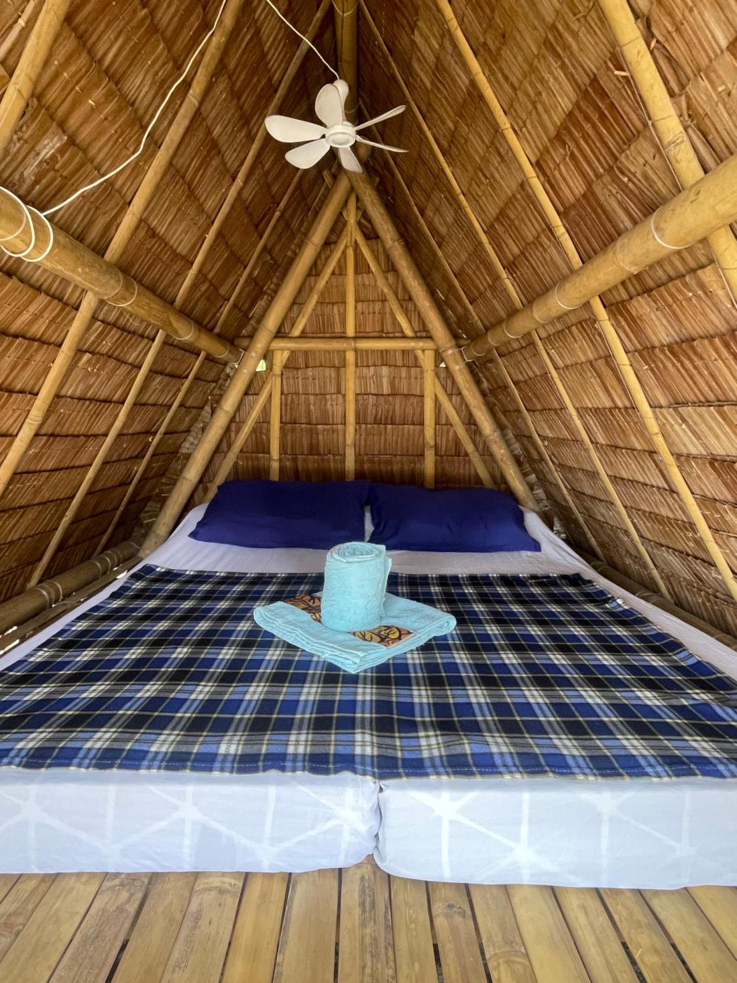 Bed & Breakfast Camp Talisay