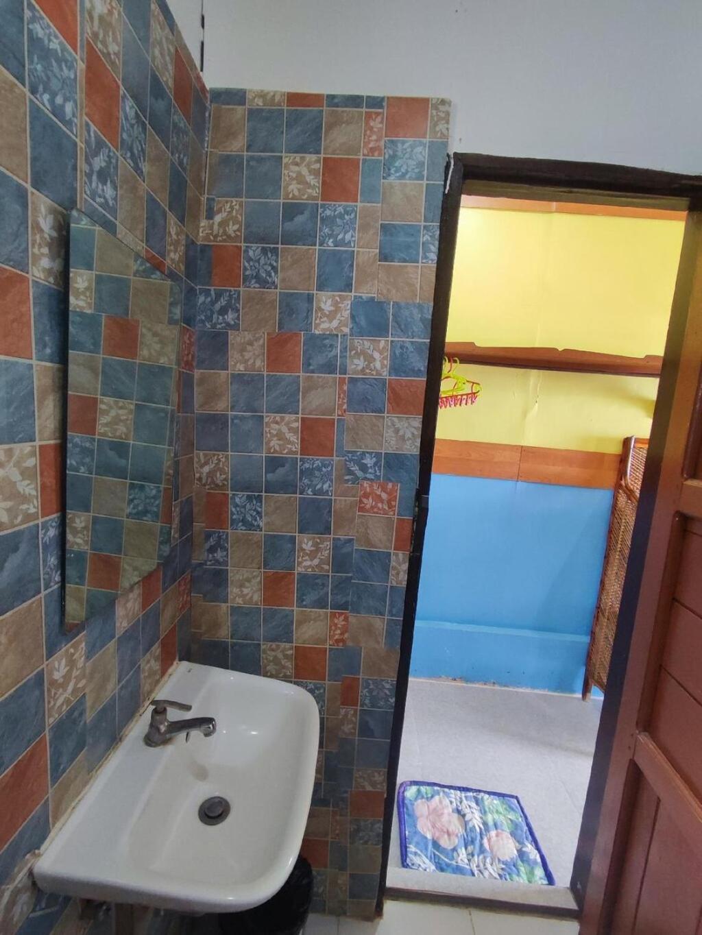 Alfa Front Lodge *
