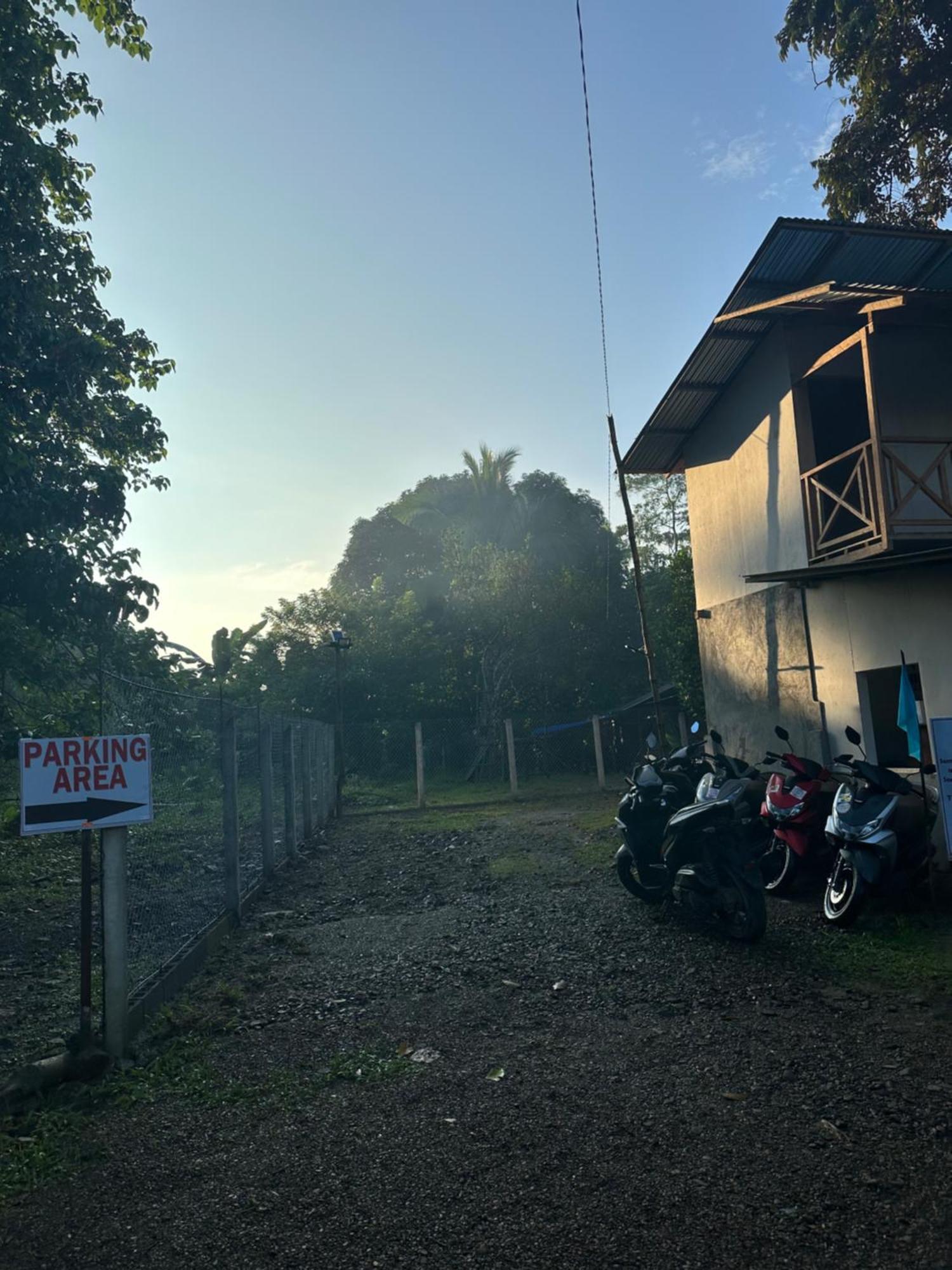 Campsite Hiraya Camp Site - Free Use Of Scooter For Nipa Huts El Nido