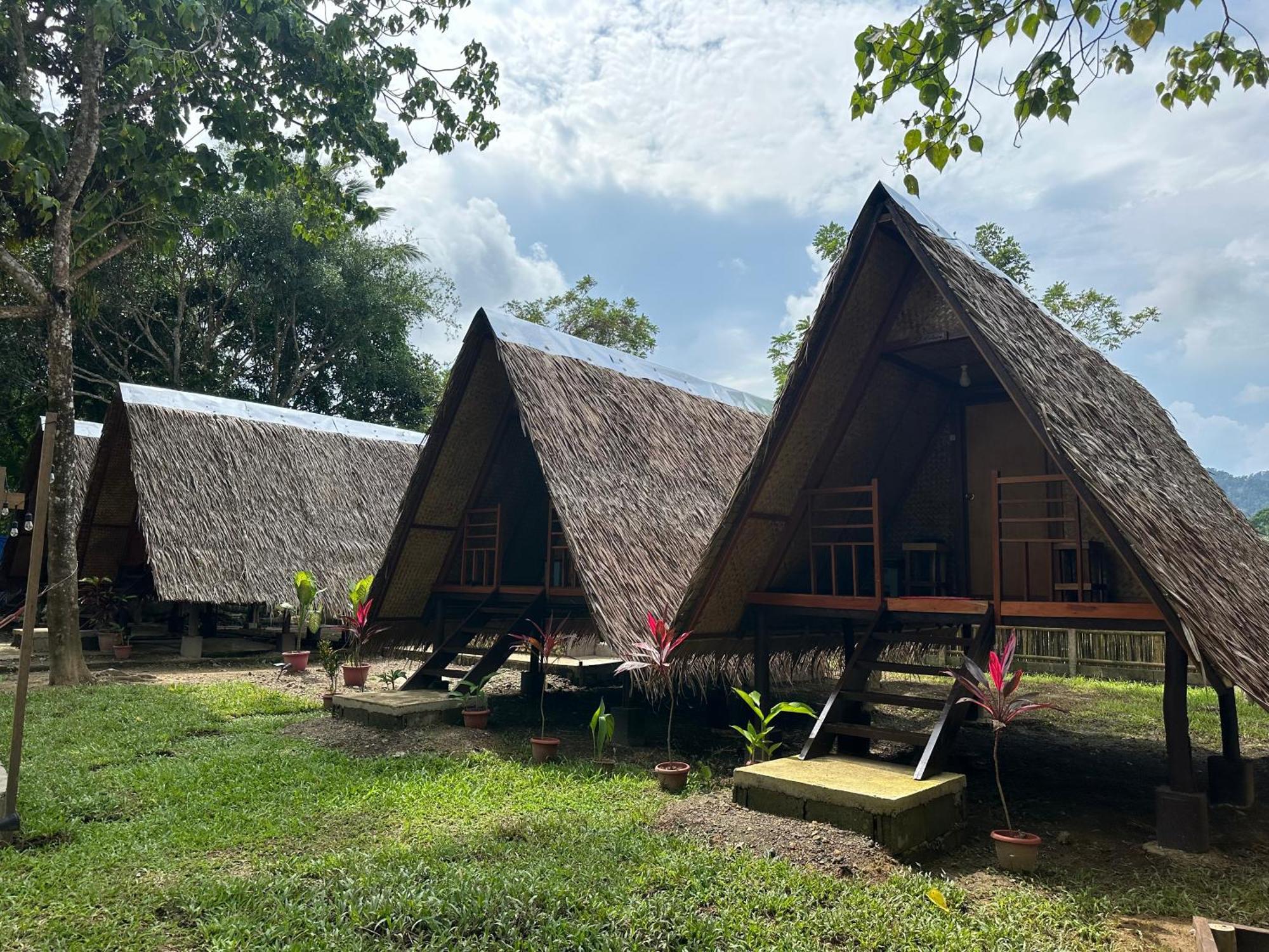 Campsite Hiraya Camp Site - Free Use Of Scooter For Nipa Huts El Nido