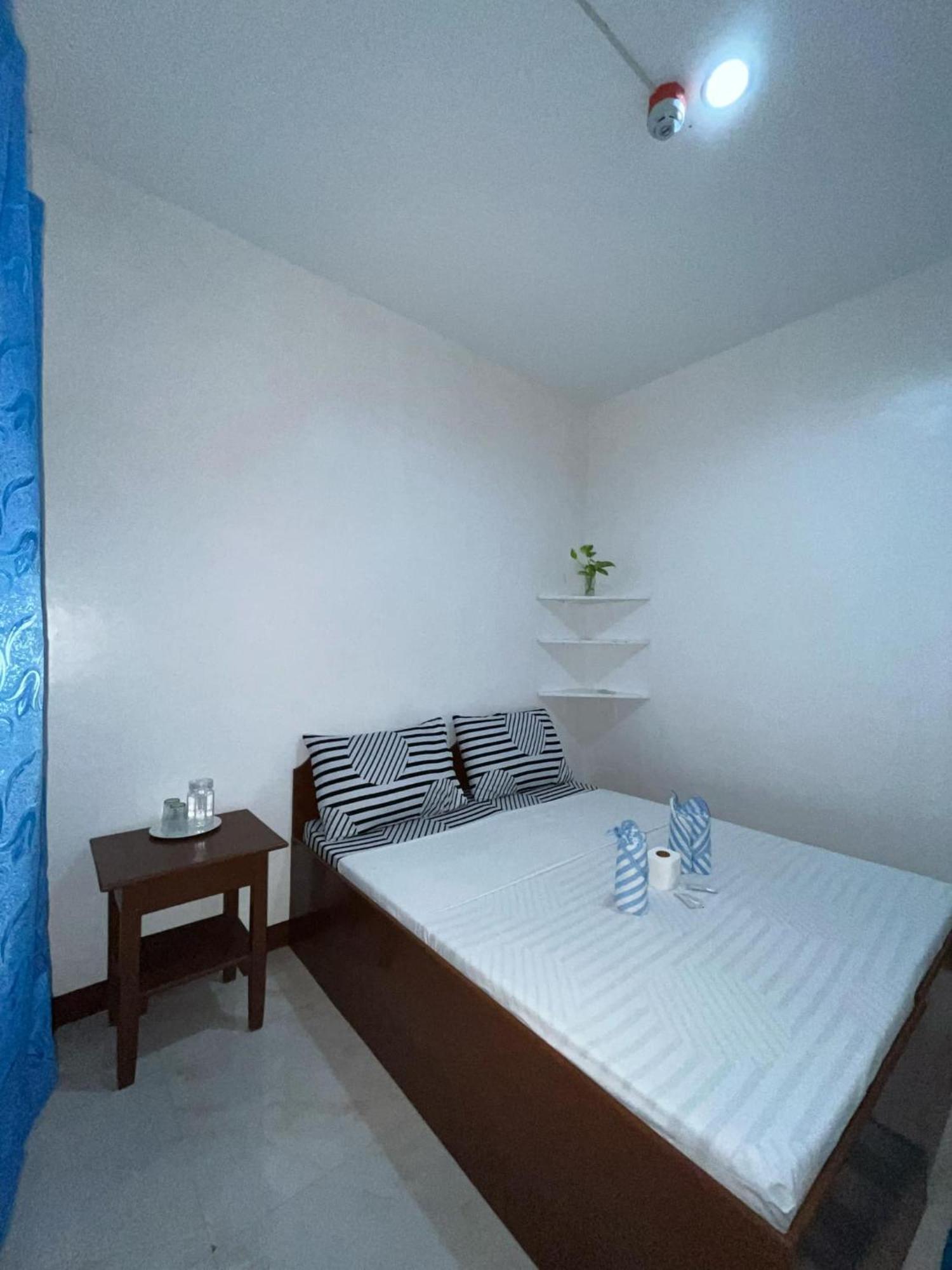Vega Hometel Bed & Breakfast El Nido