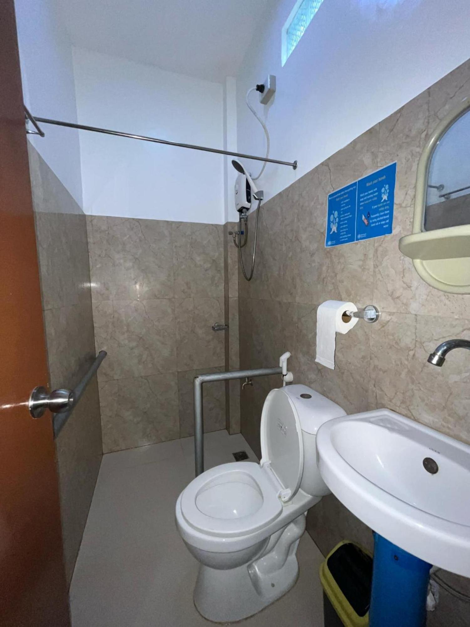 Vega Hometel *