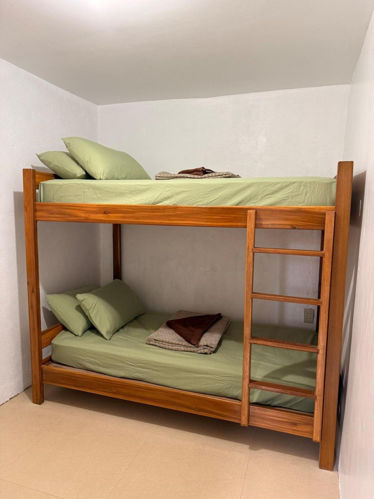 Balai Lokal Apartment El Nido