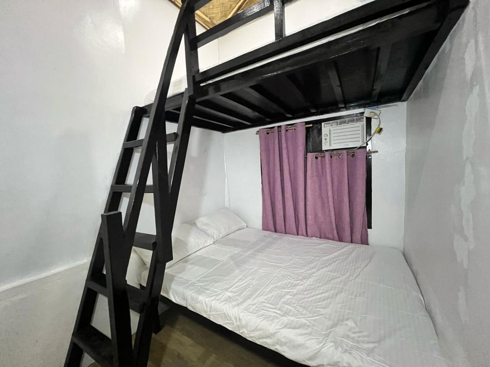 Aa Hostel *