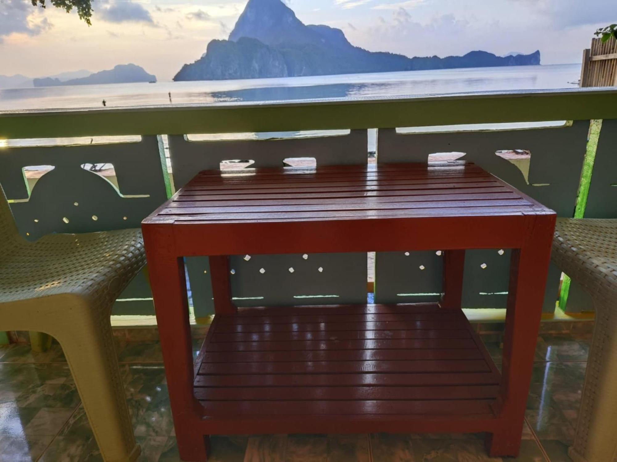 Hadefe Front El Nido
