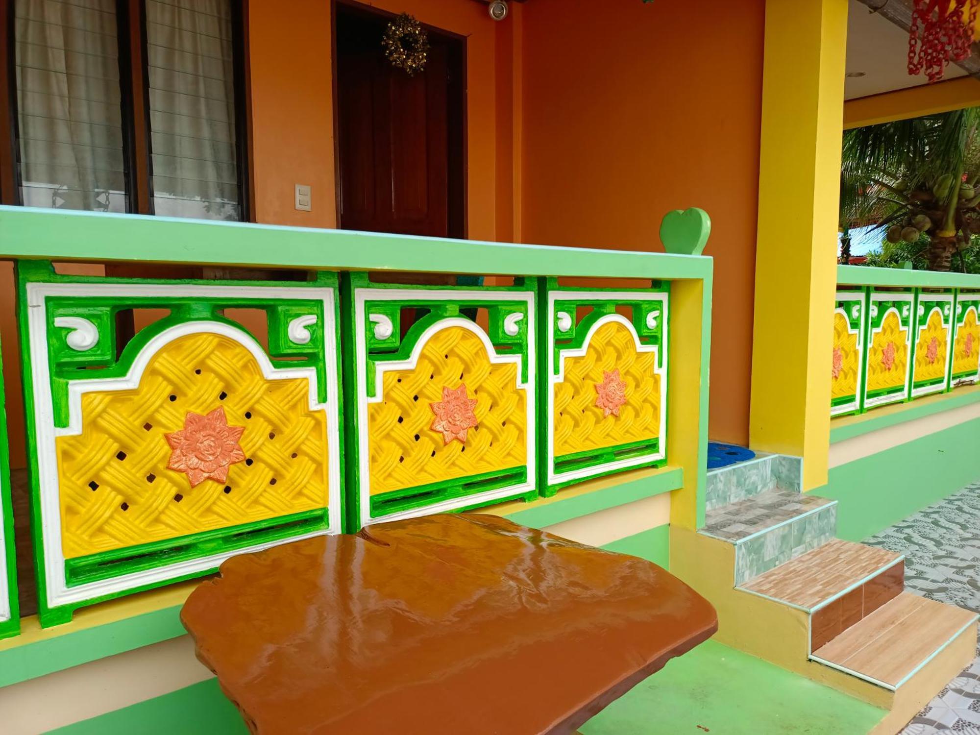 Guest house Hadefe Front