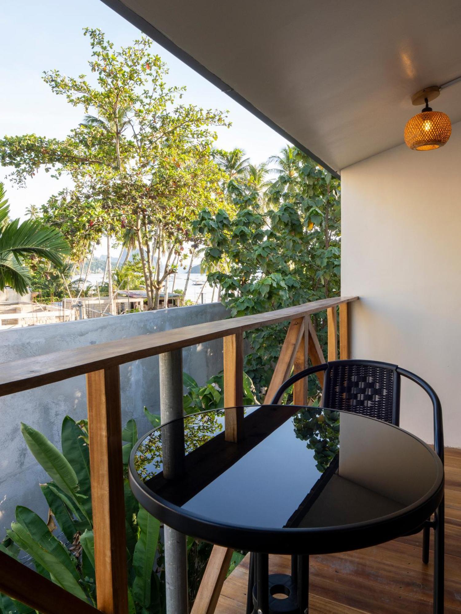 Ostello Sip Sunset And Lounge El Nido