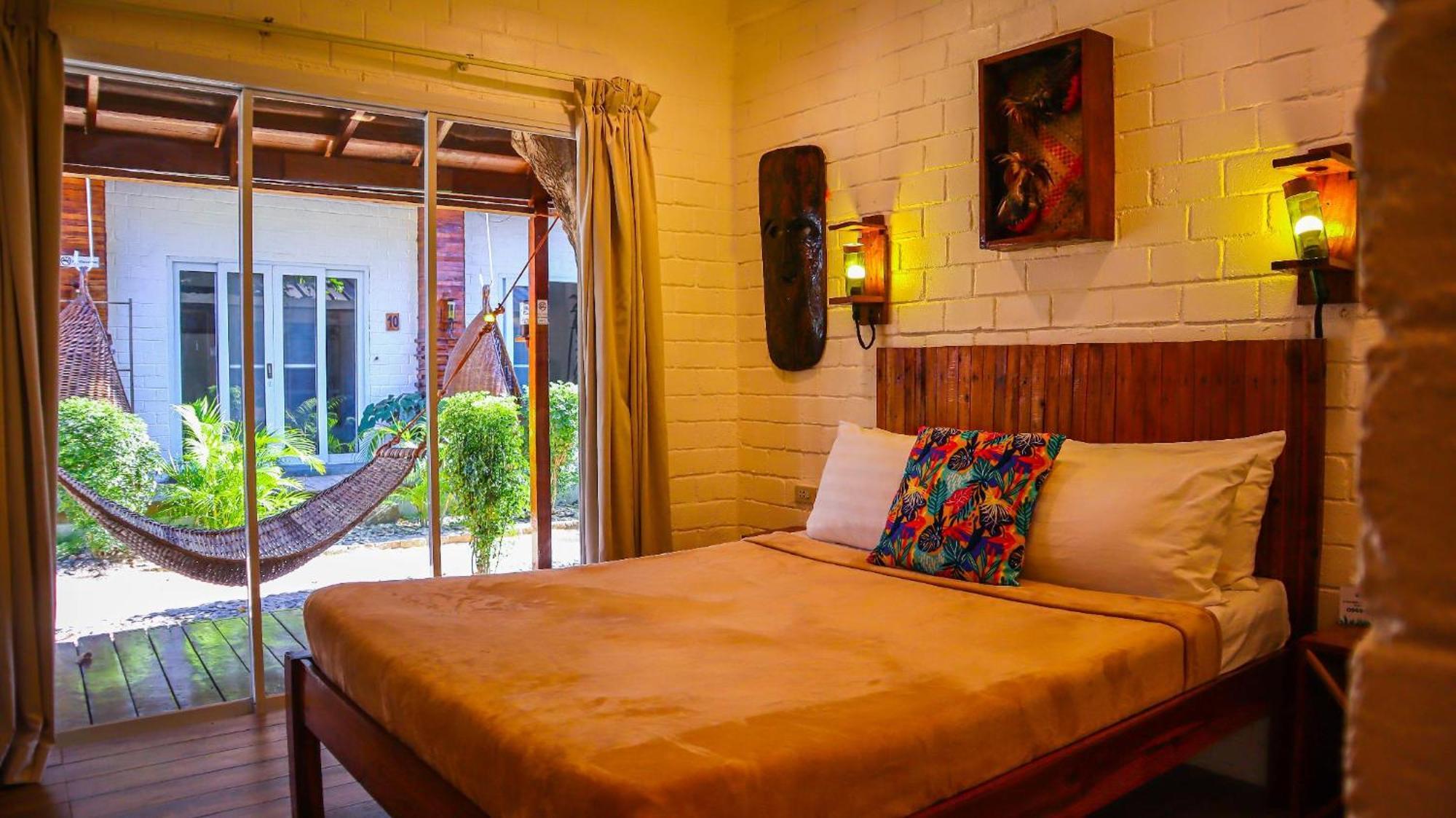 Suites By Eco Hotels Hotel