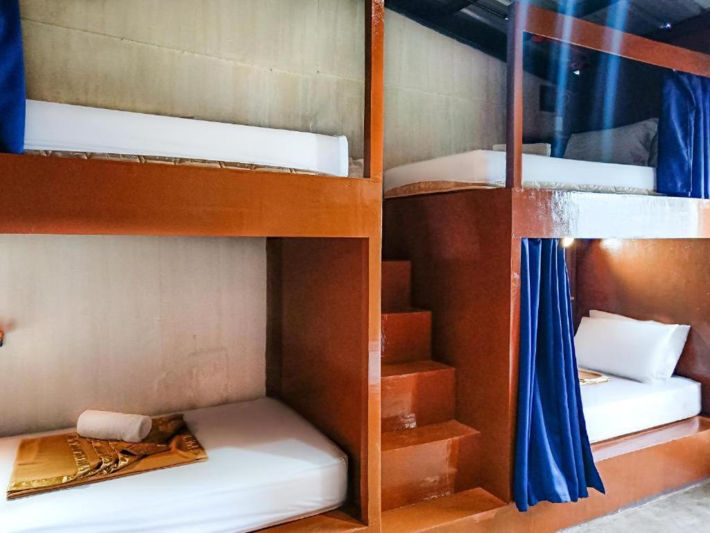 Apartment Lexias And Coworking Space *