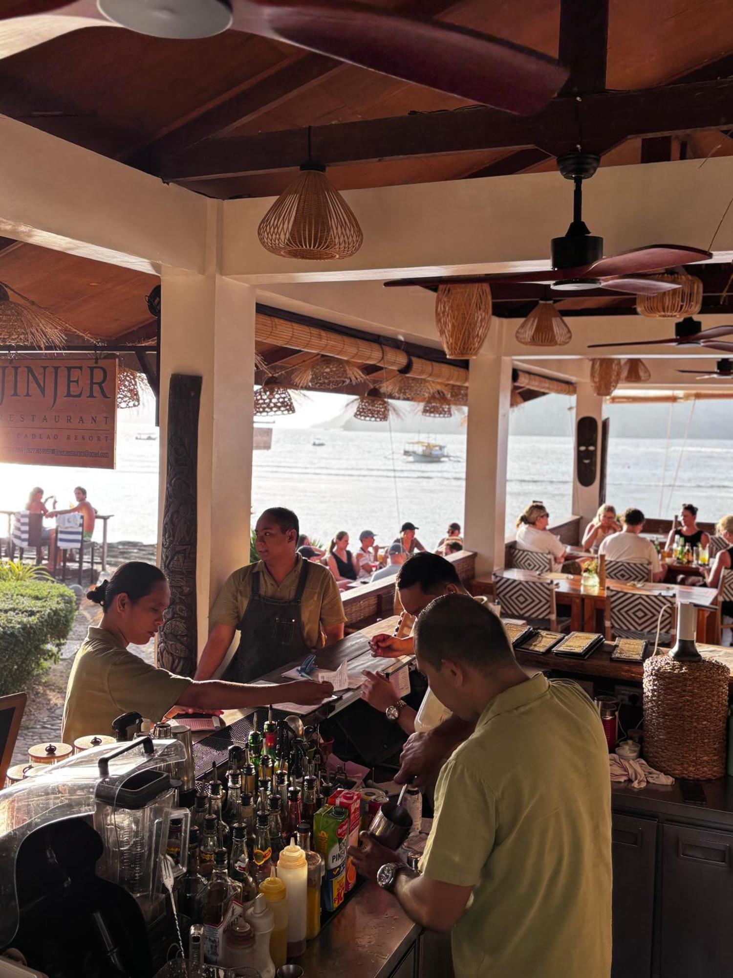 Cadlao And Restaurant Resort 3*