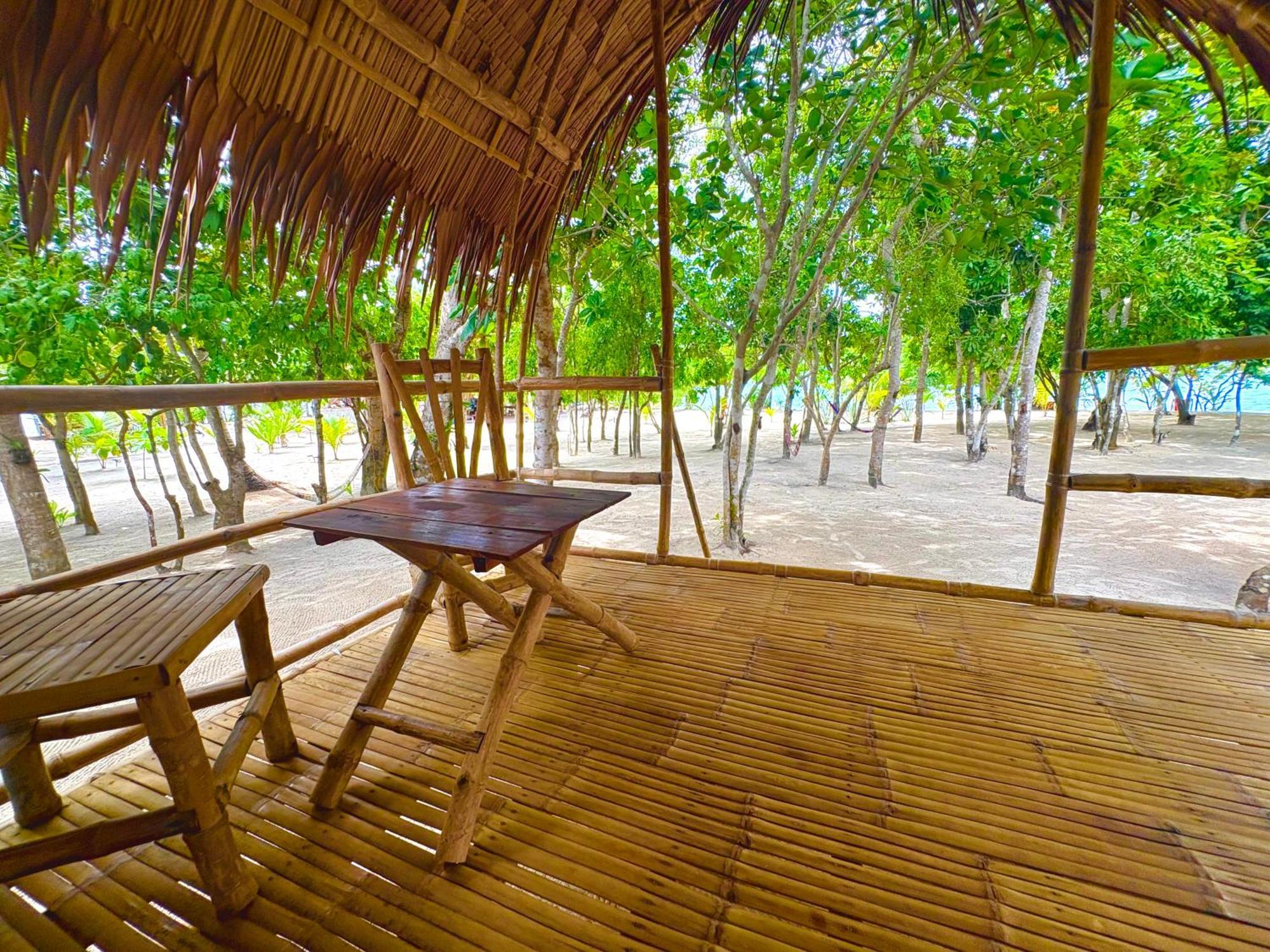 Dosplaya Ecocamp El Nido