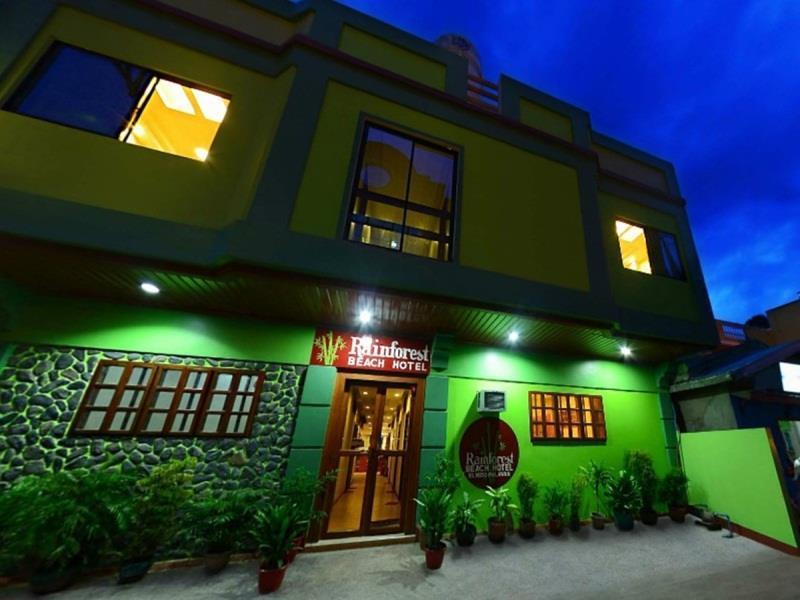 Rainforest Hotel *
