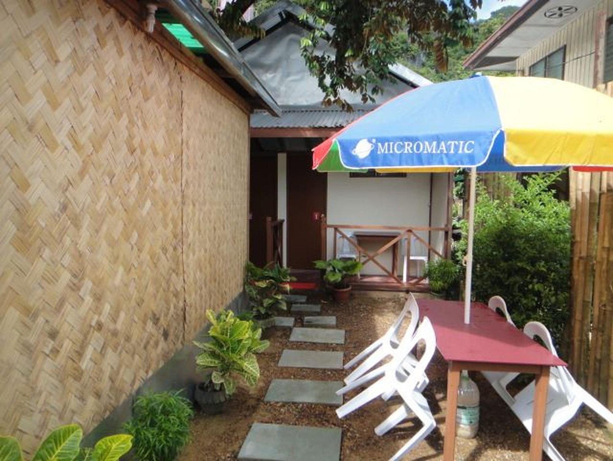 Hostel Reddoorz At Bunakidz Lodge El Nido Palawan El Nido