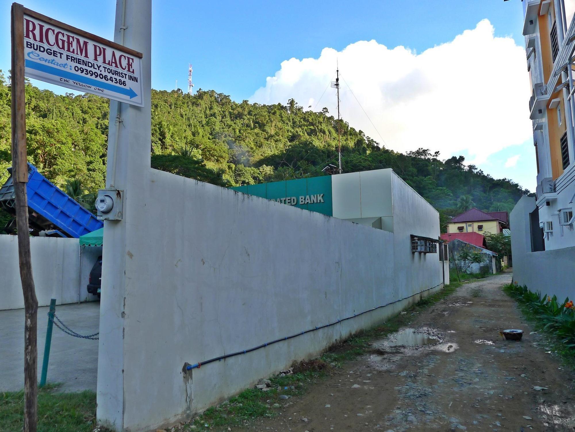 Guest house Ricgem Place 2*