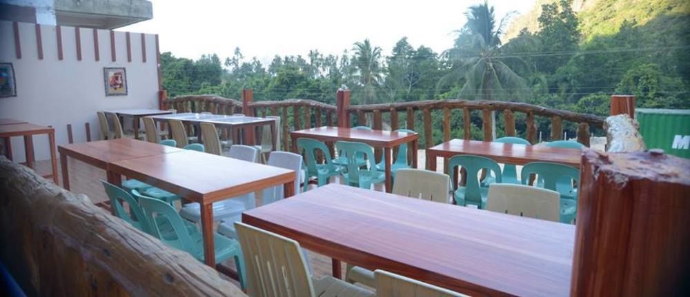 Jurias Garden Hotel
