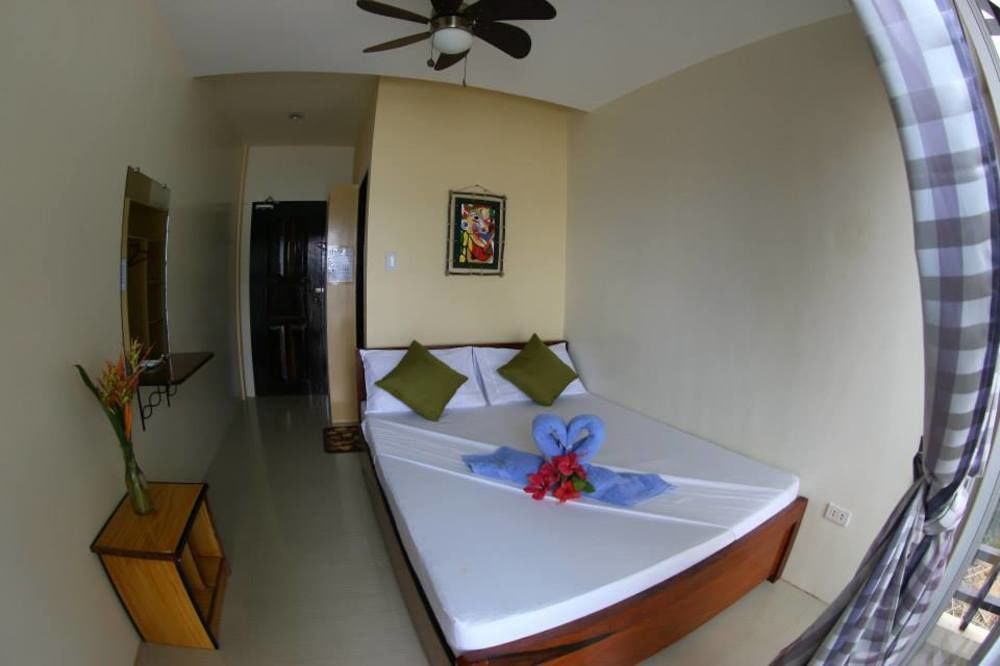 Rosanna's 2* El Nido