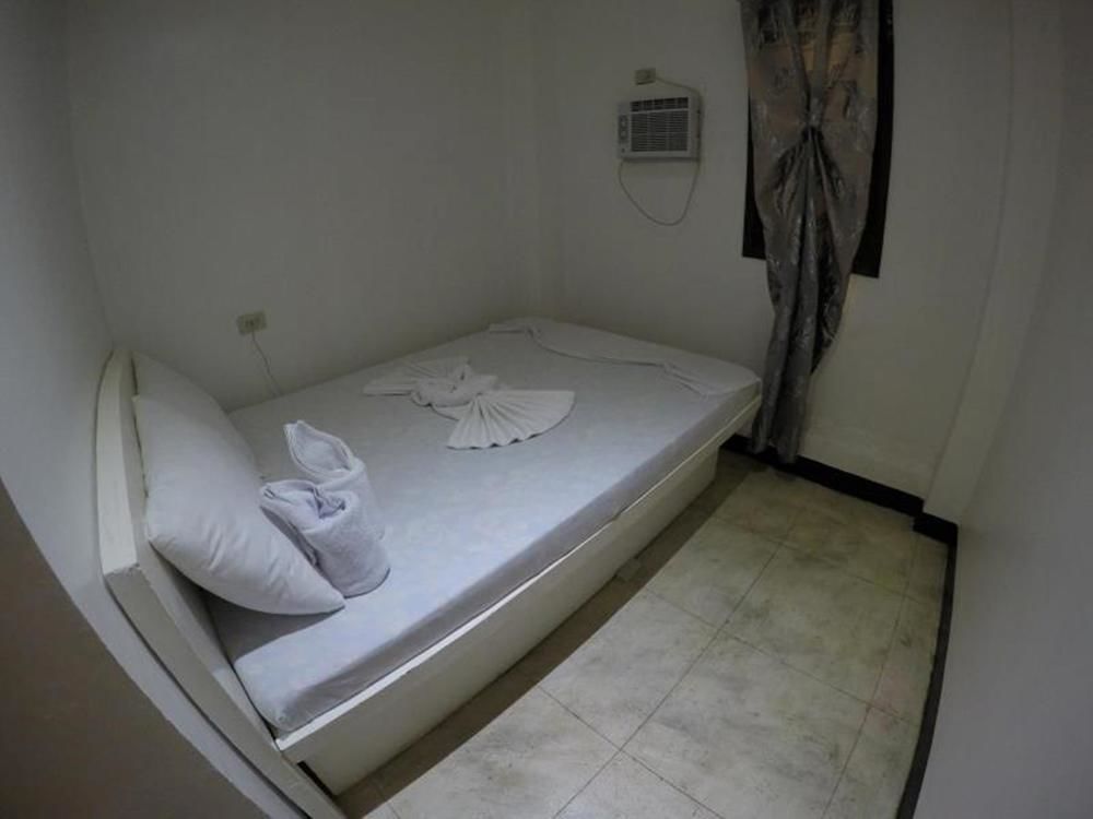 Alexzus Backpackers Travel El Nido