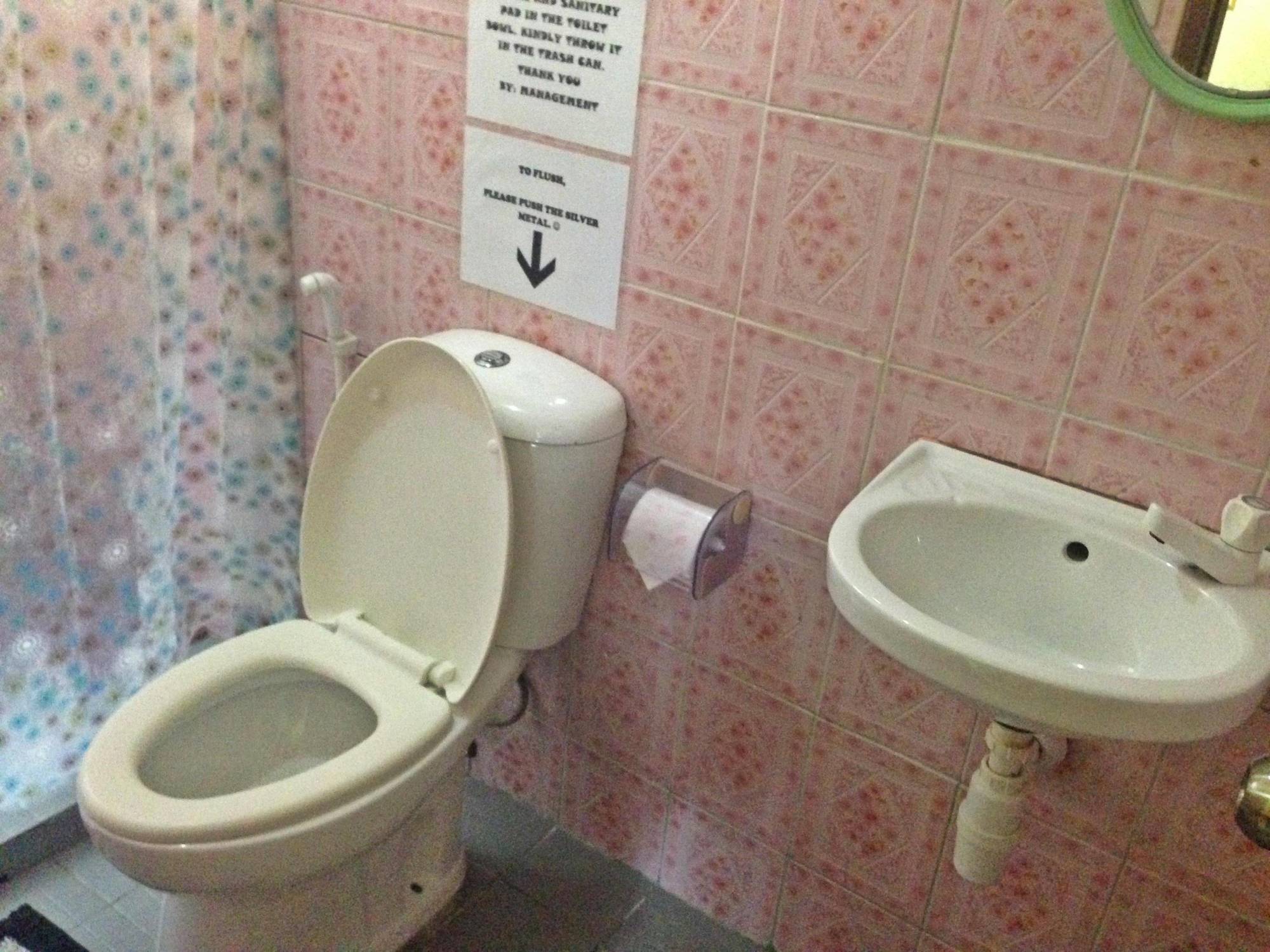 Bed & Breakfast Lolo Oyong House