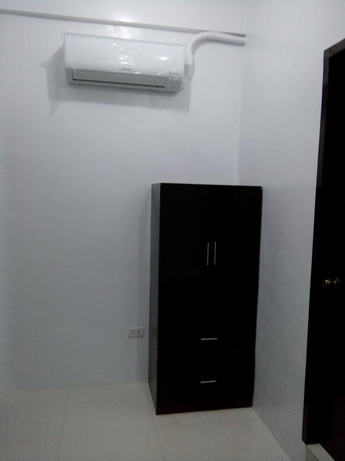 Chelle's Apartelle - Inn El Nido