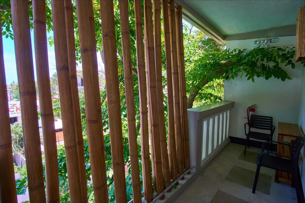 Amakan - Palawan Inn