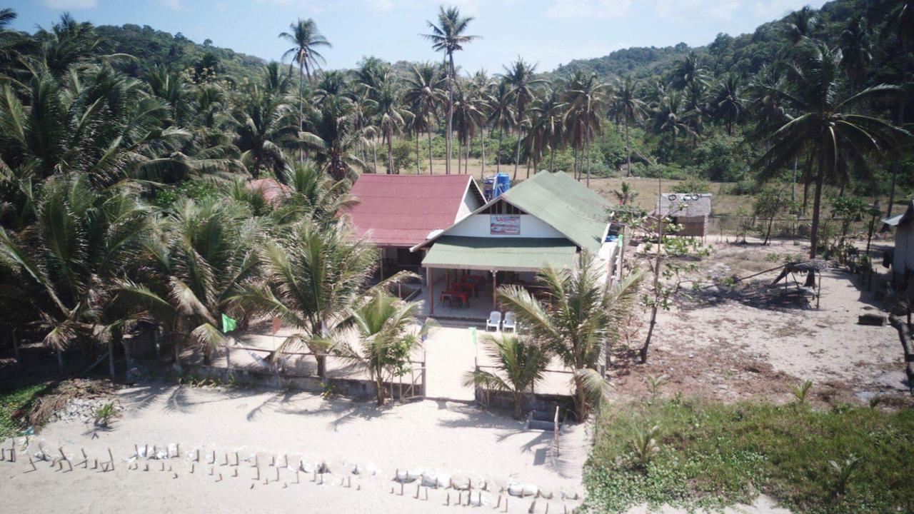 Bucana Beachfront 3* El Nido