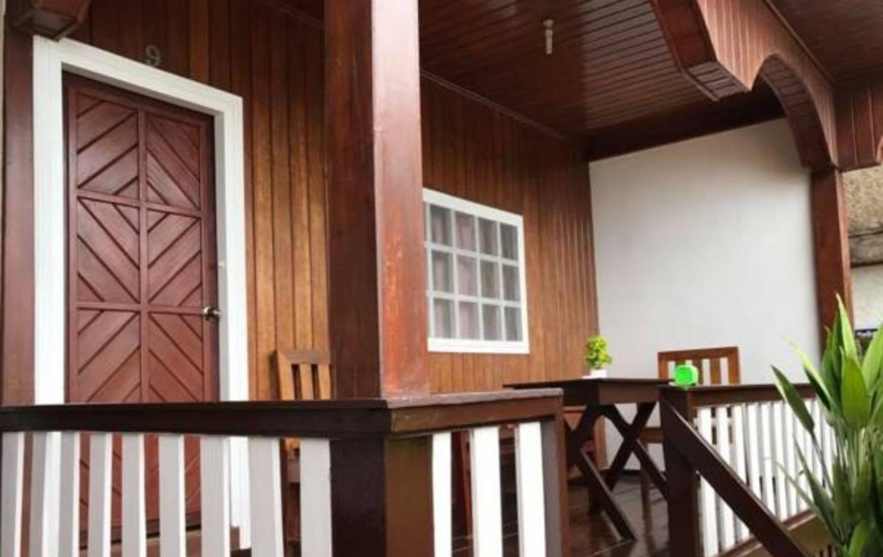 Ricos Cottages 2*