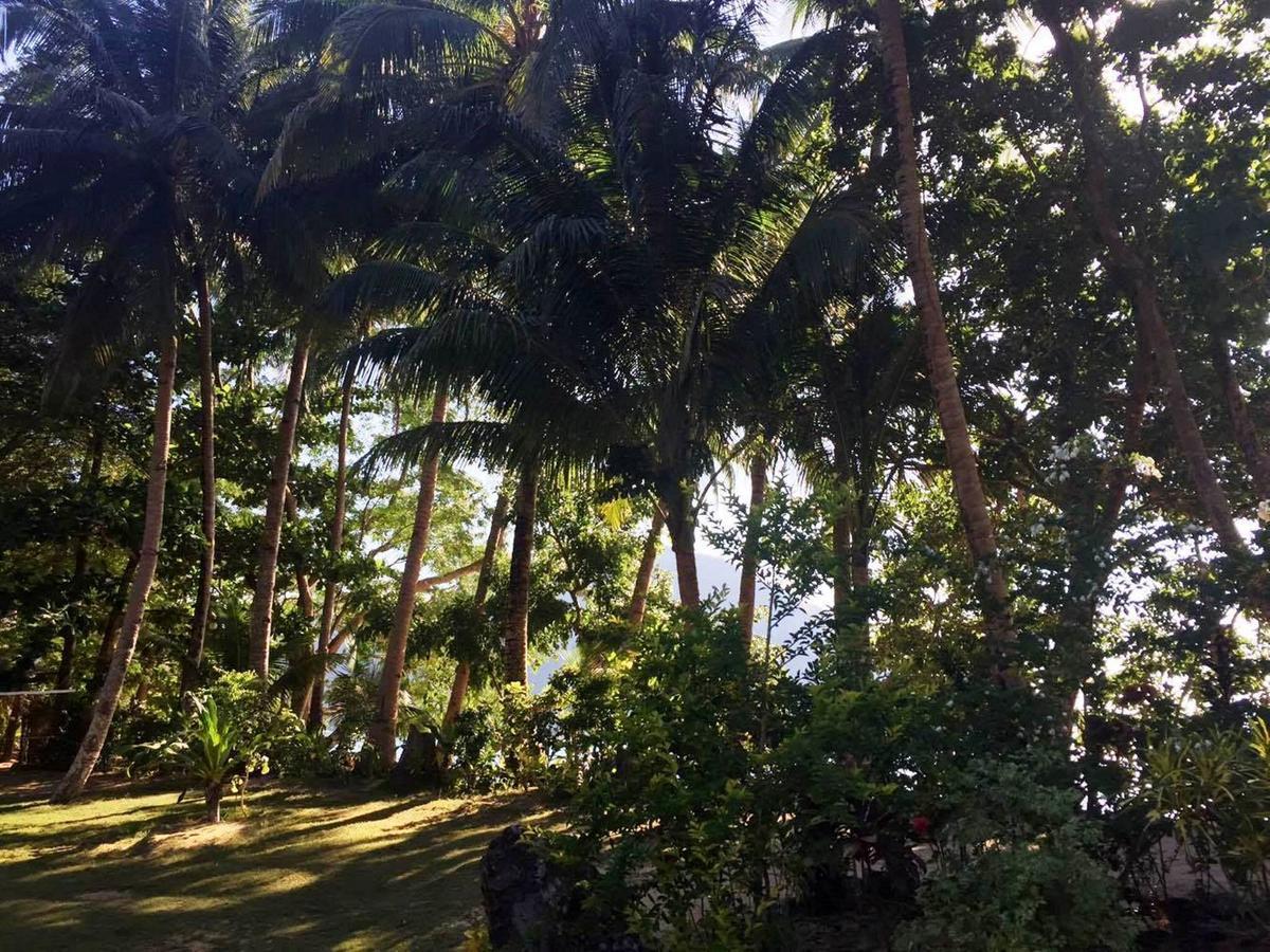 Garden Bay Beach Resort El Nido