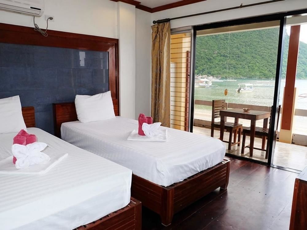 El Nido Beach Hotel *