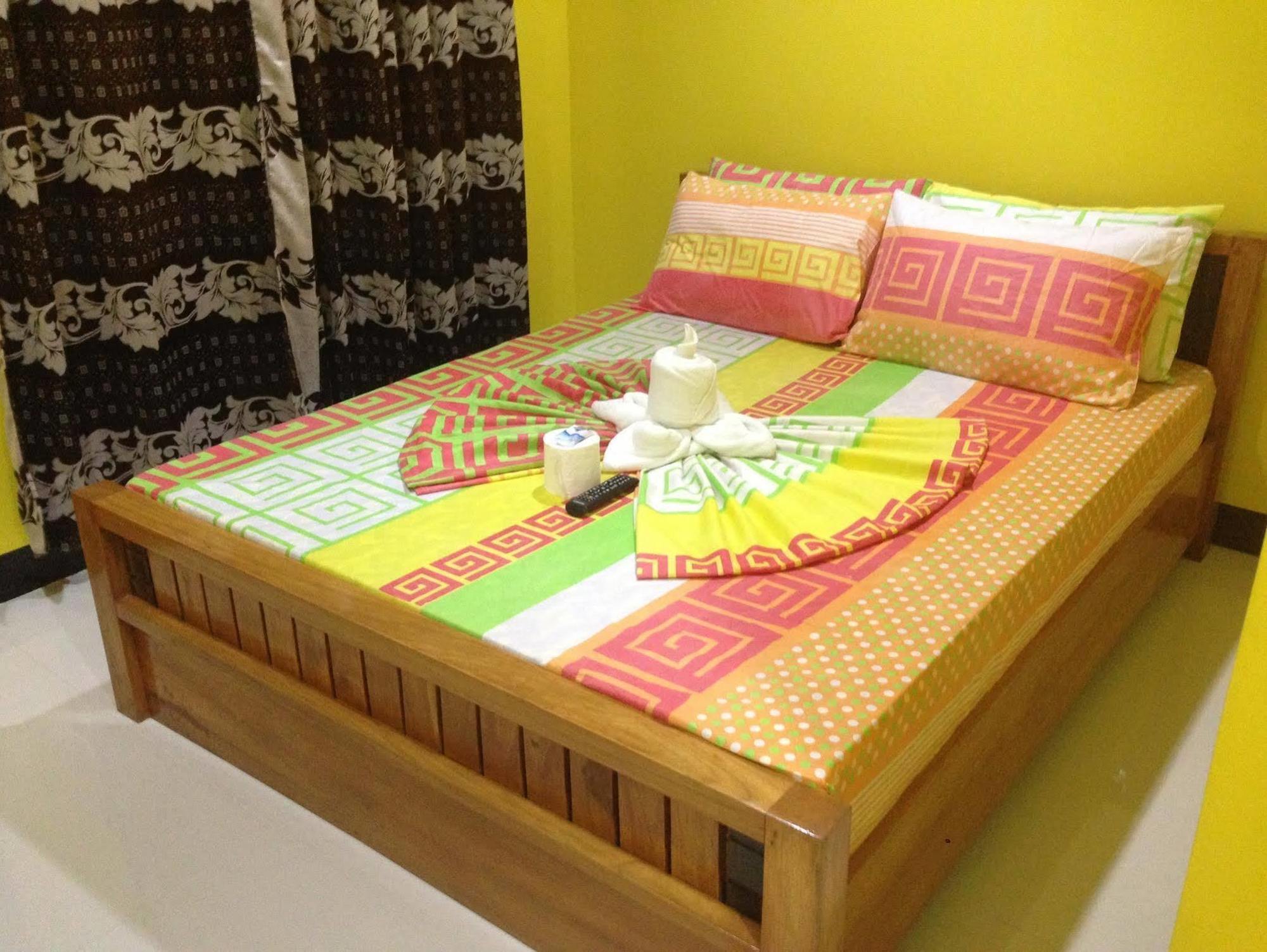 Citrine Travel Lodge