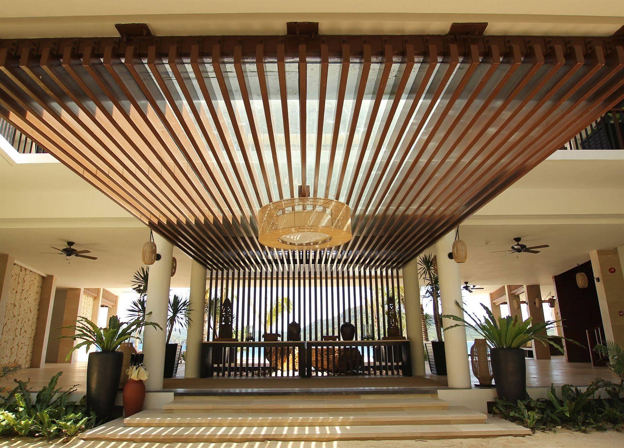 Resort Pangulasian Island