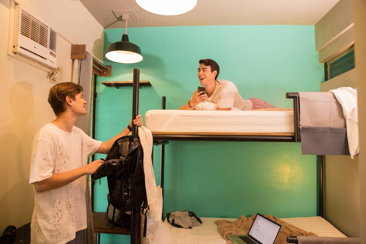 Hostel Spin Designer - *