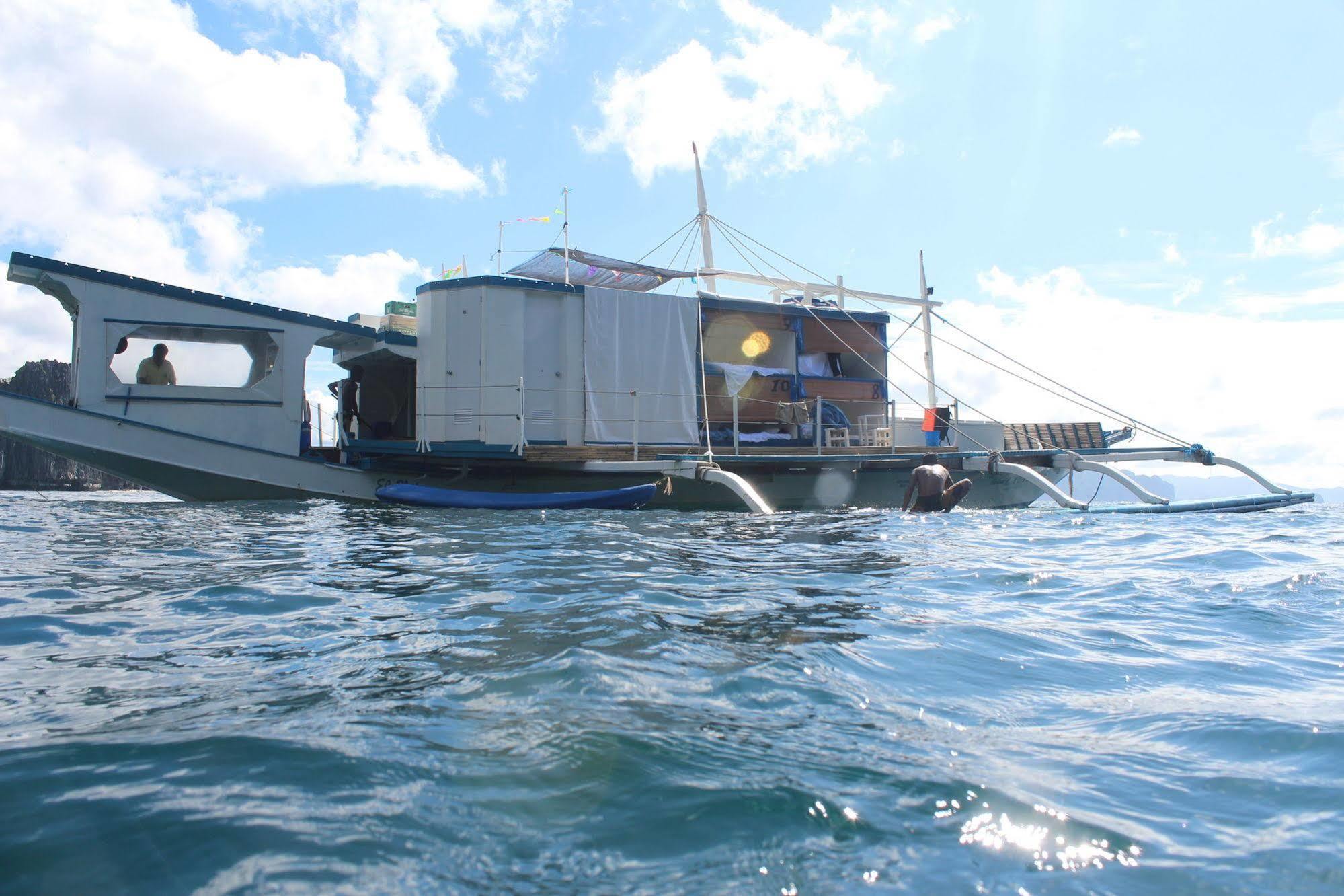 Palawan Secret Cruise Floating Hotel El Nido