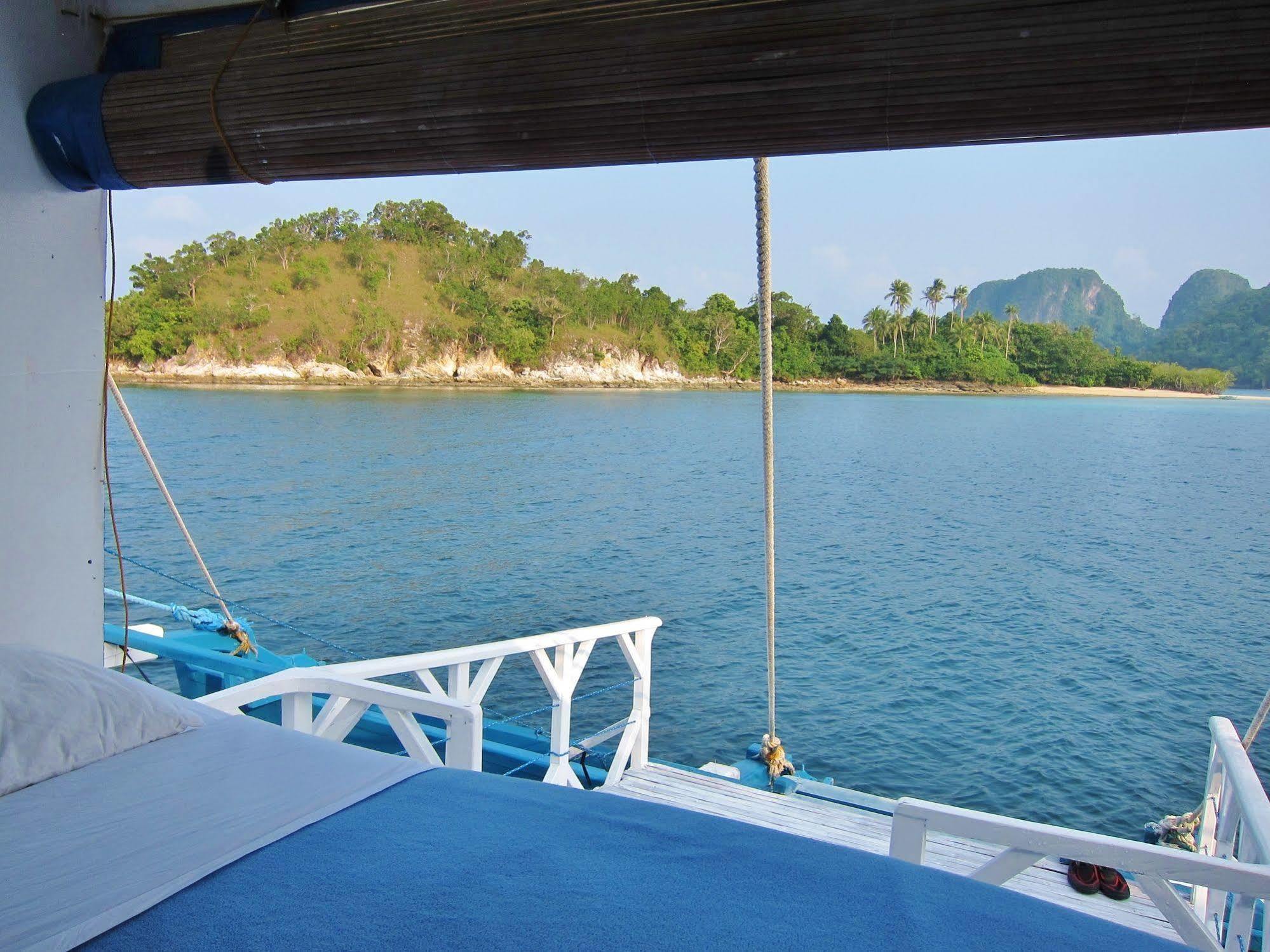 Palawan Secret Cruise Floating Hotel 2*