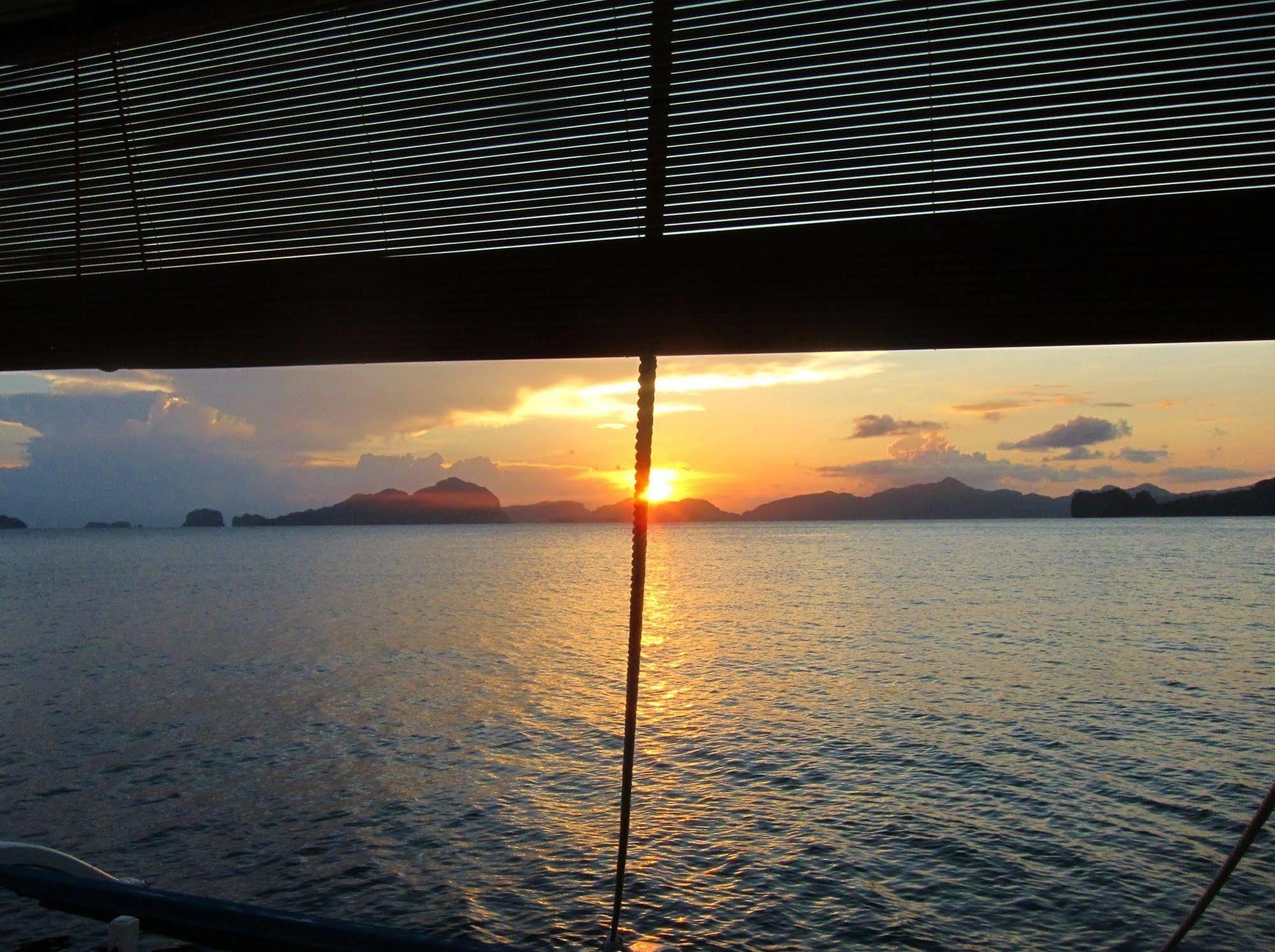 Palawan Secret Cruise Floating