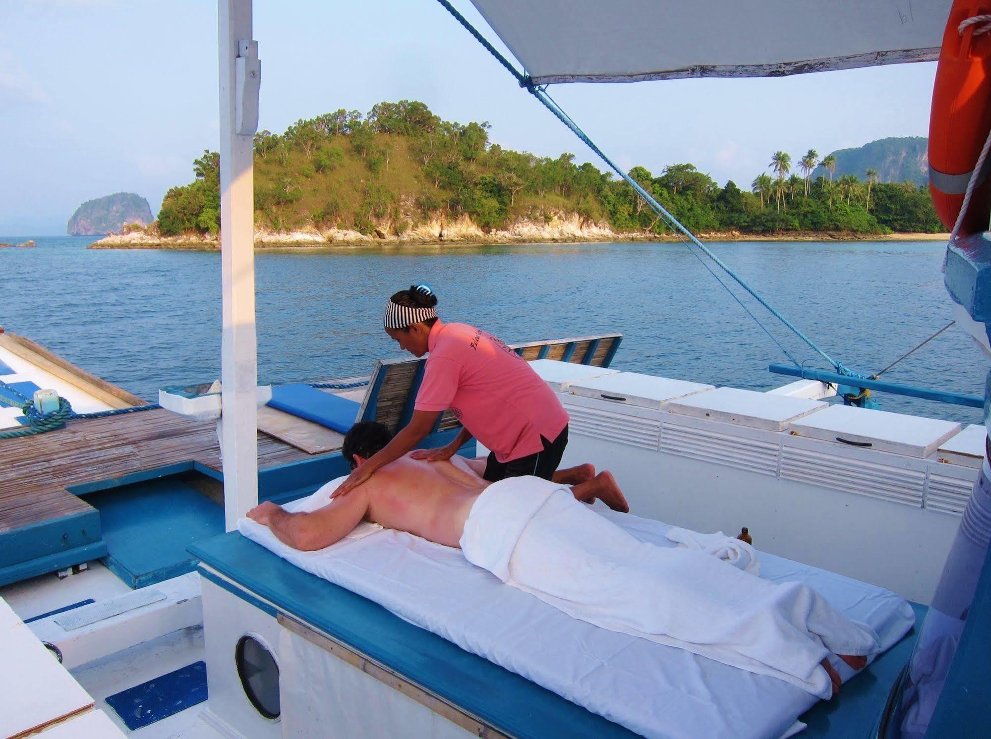 Hotel Palawan Secret Cruise Floating 2*