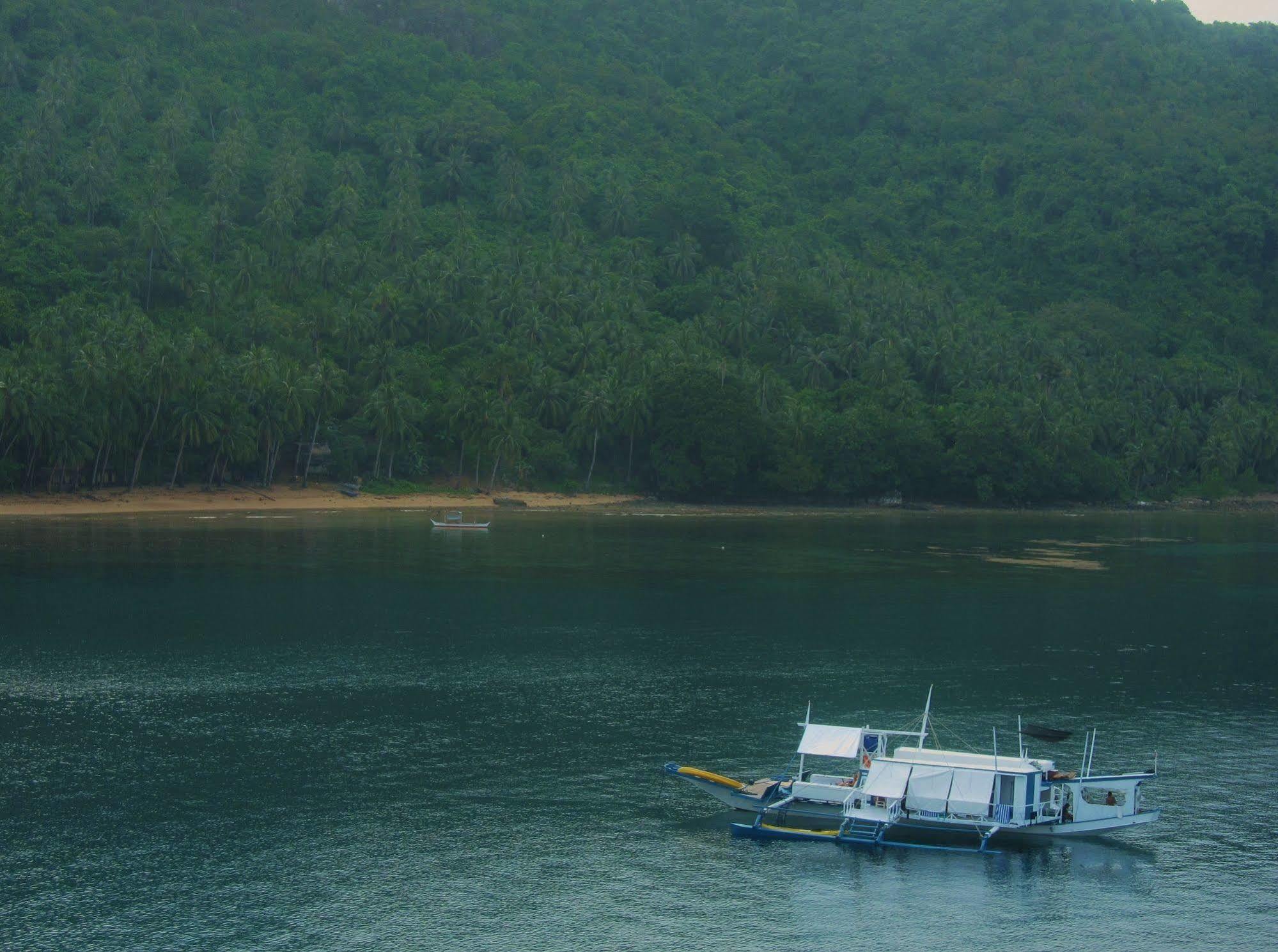 Palawan Secret Cruise Floating 2*