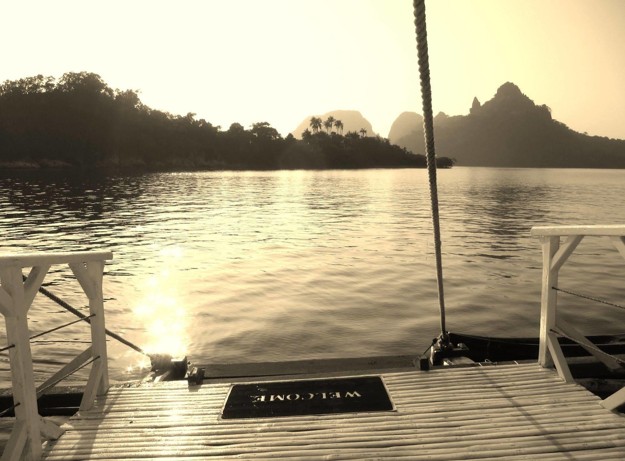 Palawan Secret Cruise Floating Hotel