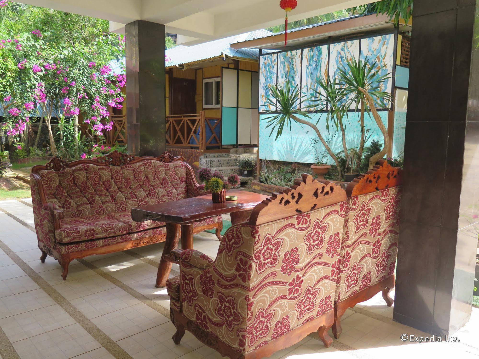 Four Seasons Seaview Resort 3*