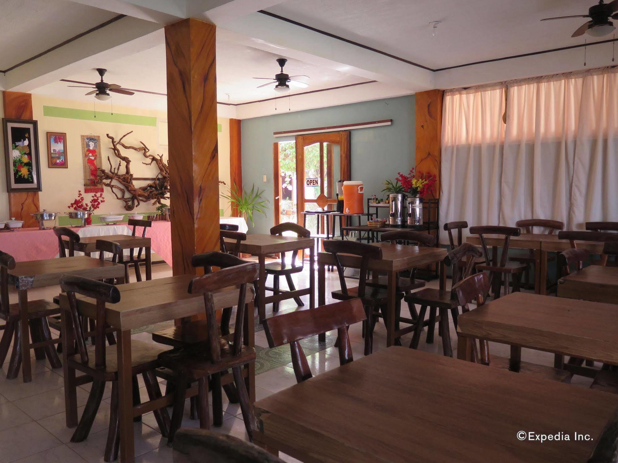 Four Seasons Seaview El Nido