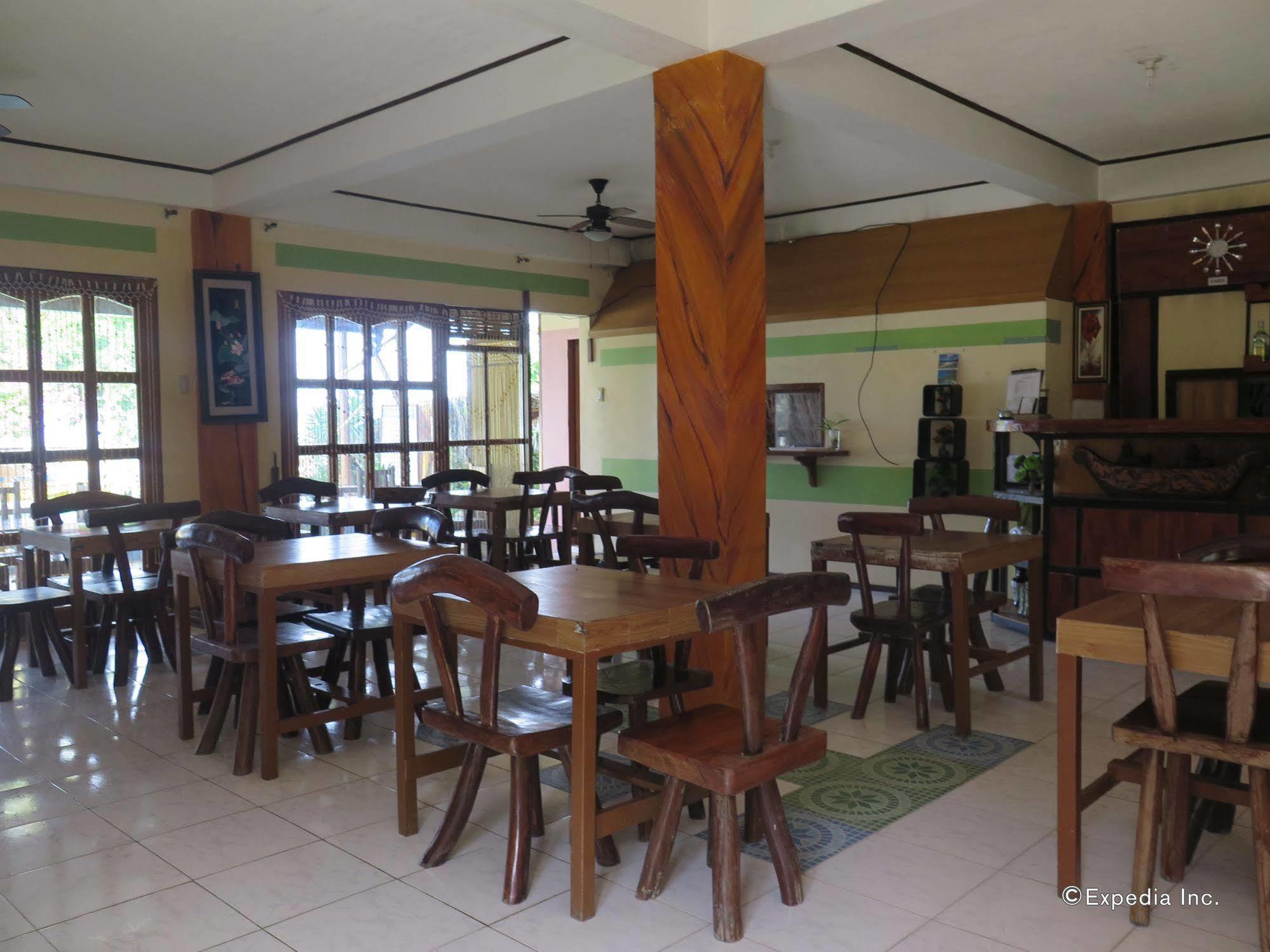 Four Seasons Seaview El Nido