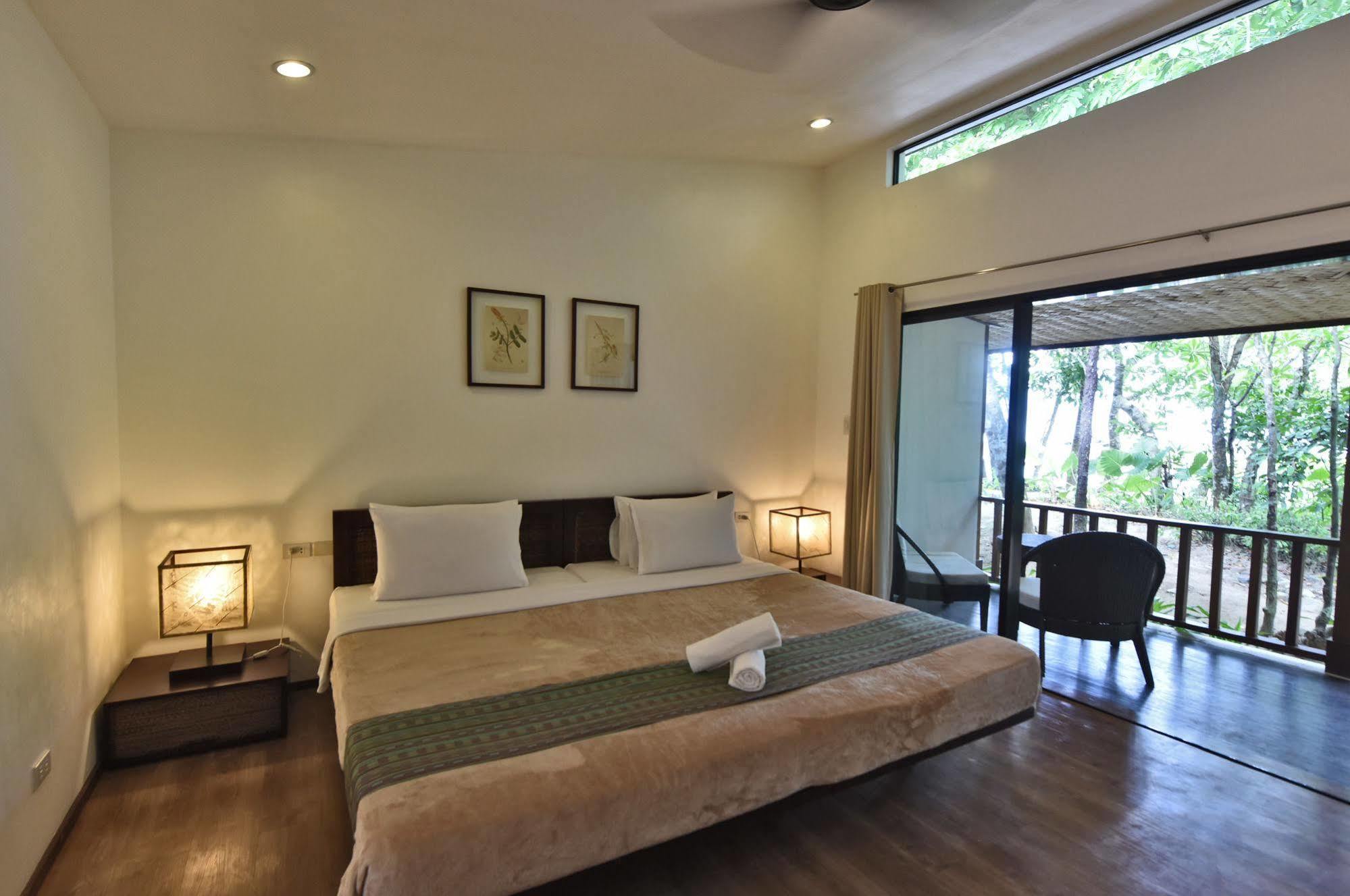 Resort Cove 2*
