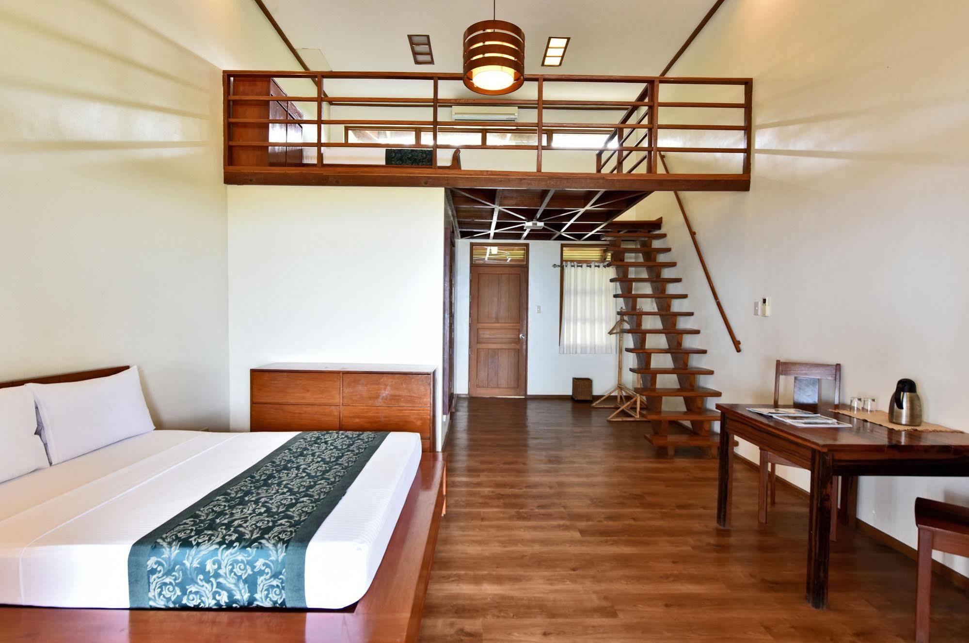 Resort Cove 2*