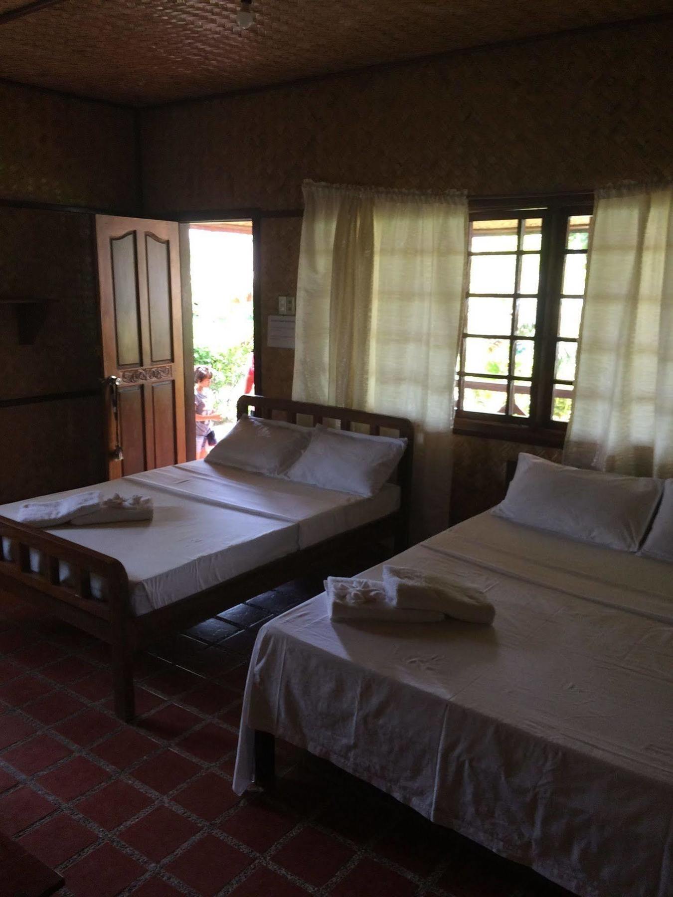 Las Cabanas Beach Resort 2*