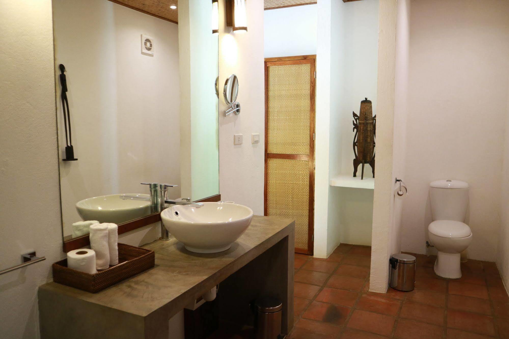 Mahogany Hotel El Nido
