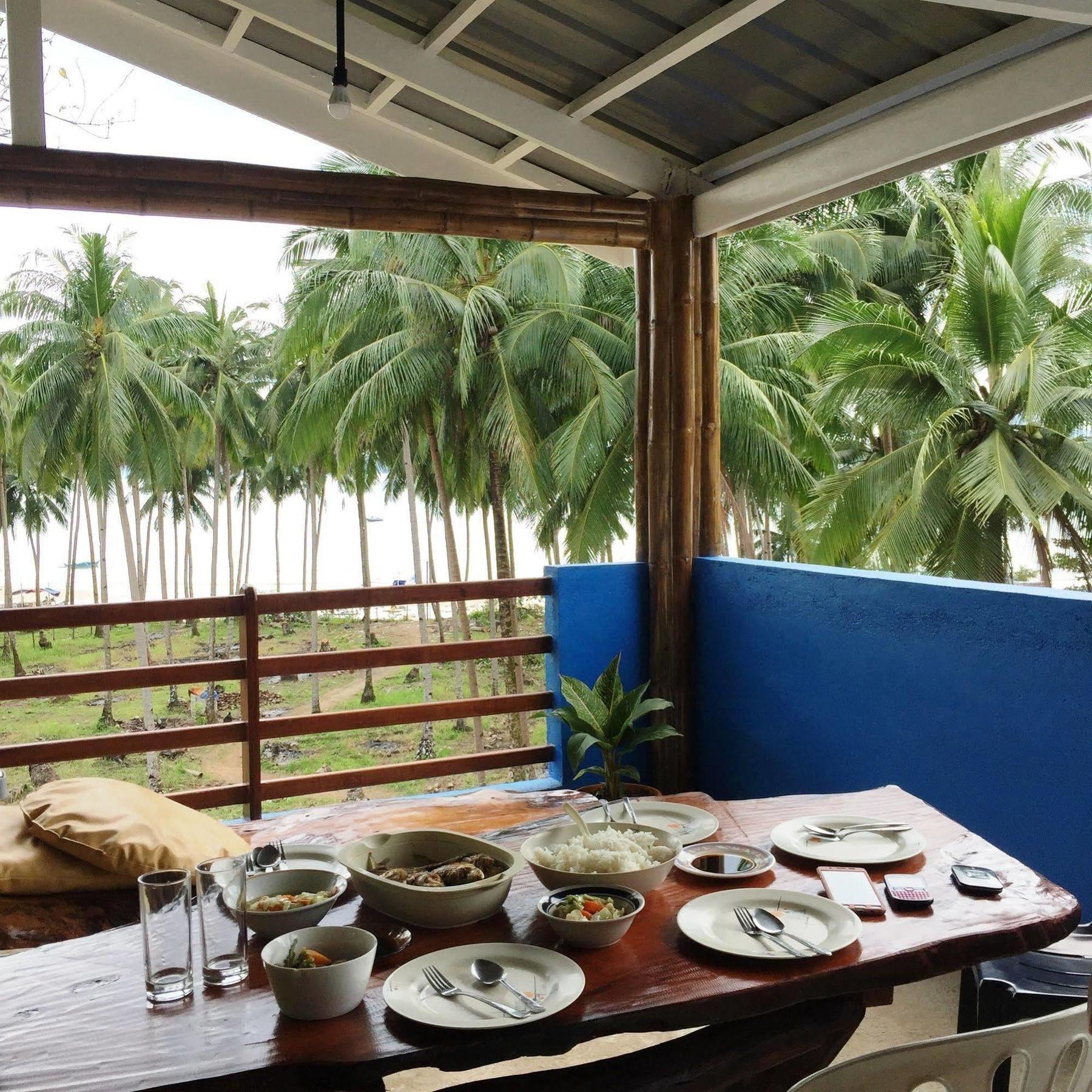 Oyo 712 Island Hop Nido Hotel