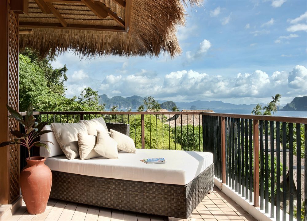 Pangulasian Island Resort