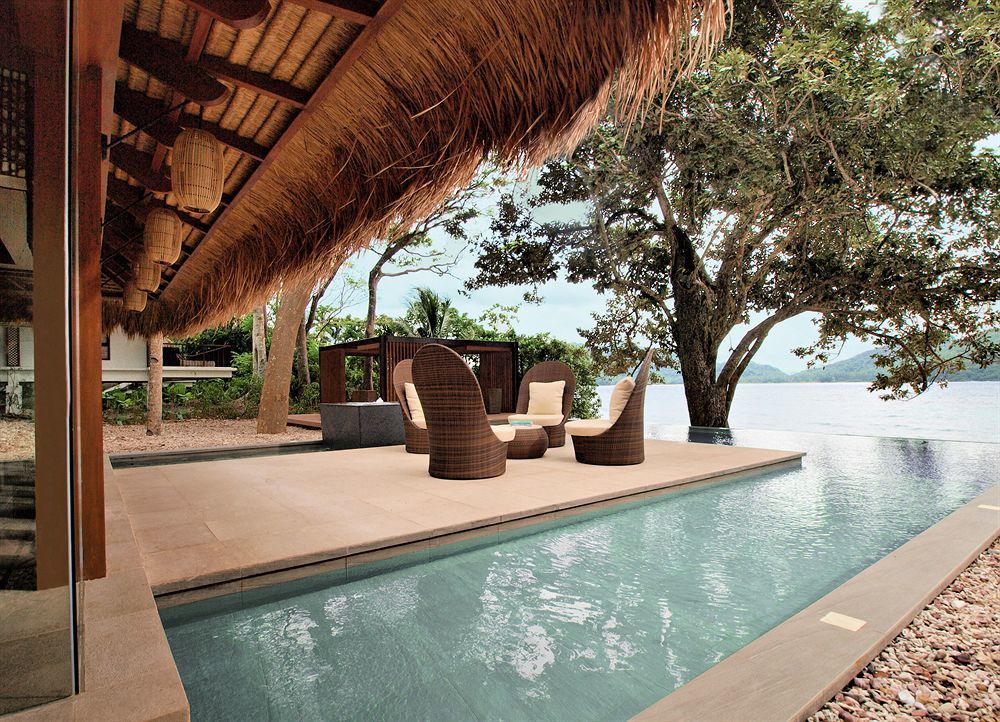 Pangulasian Island Resort