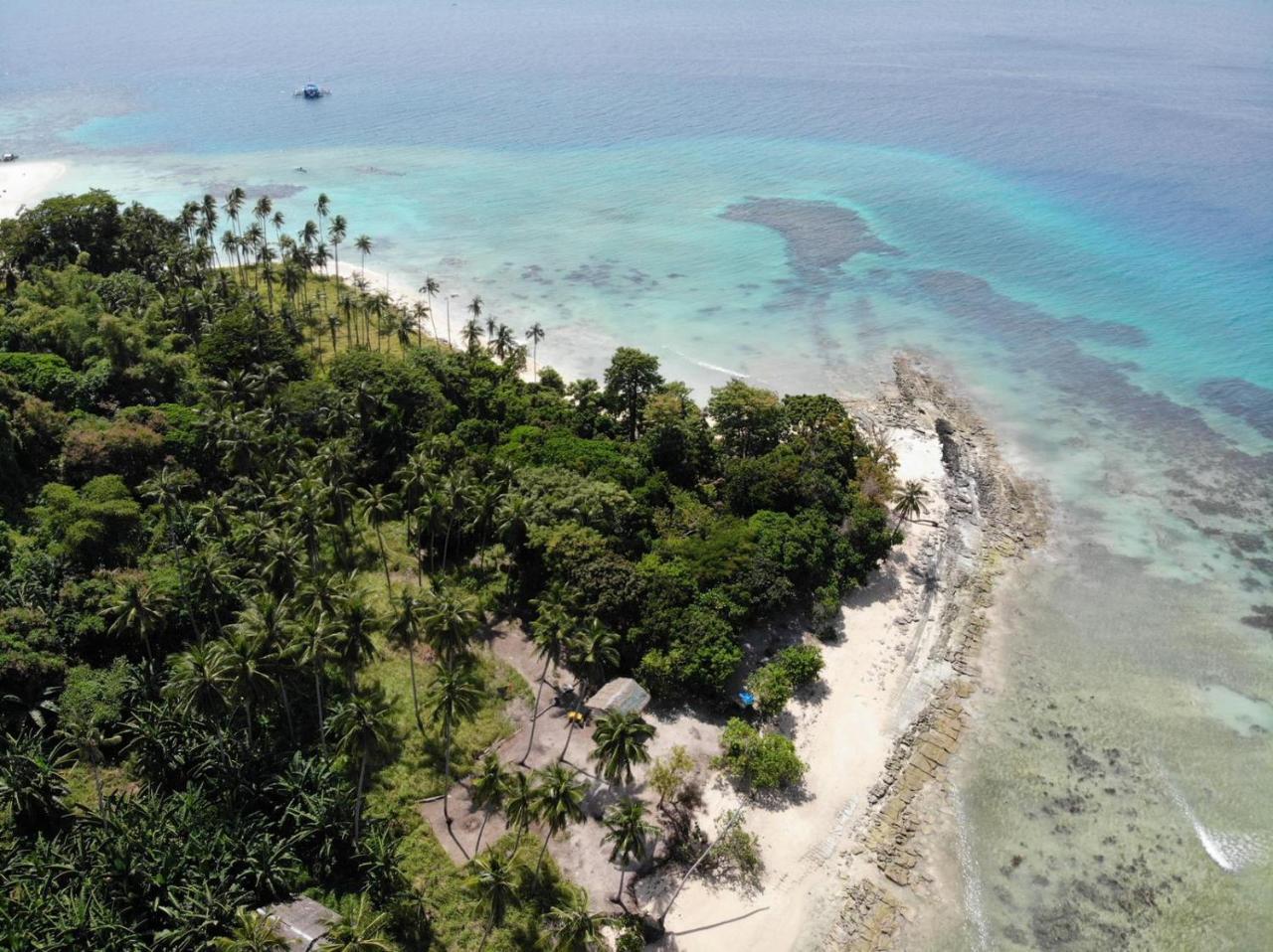 Campsite Isla - The Island Experience