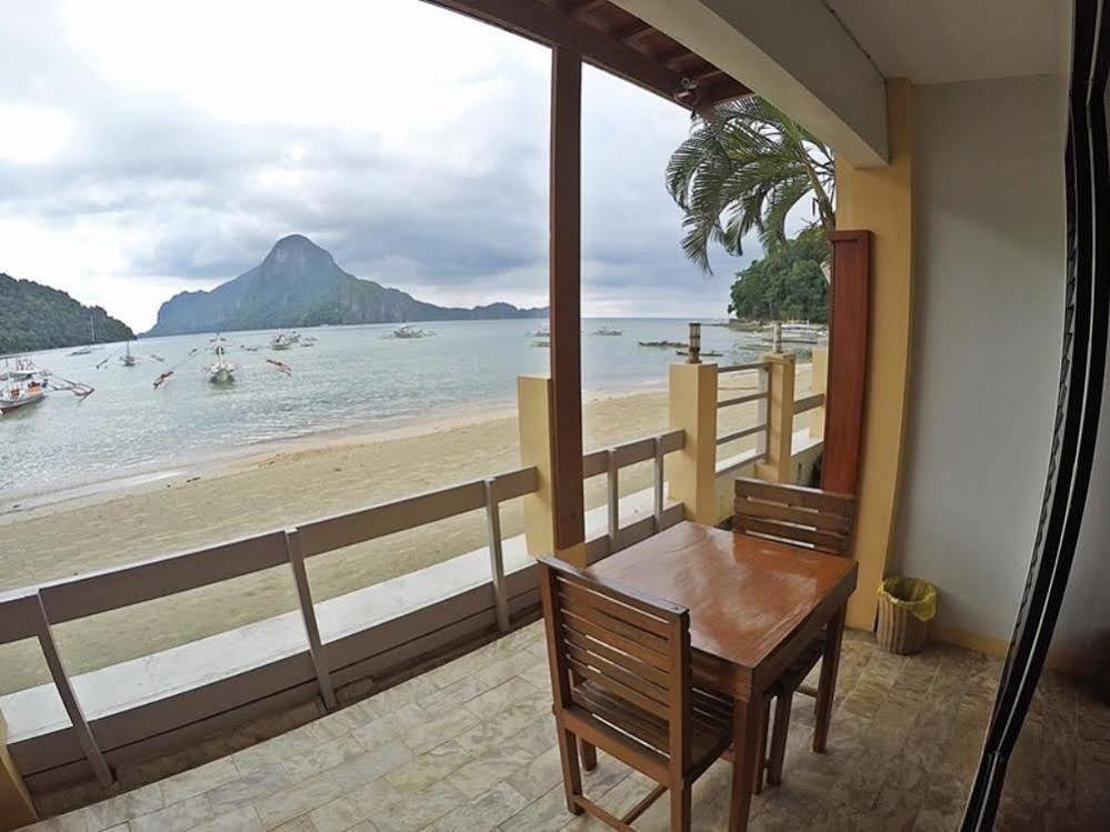El Nido Beach Hotel *