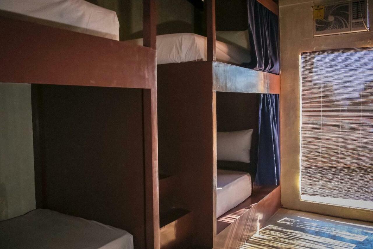 Hostel Lexias And Workspace - El Nido